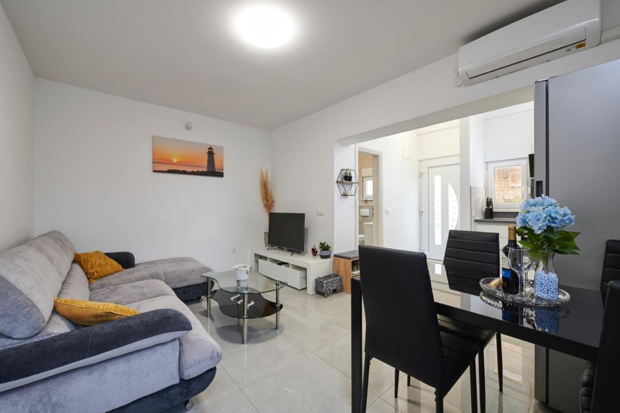 Apartment Josip Ciovo Трогир Екстериор снимка