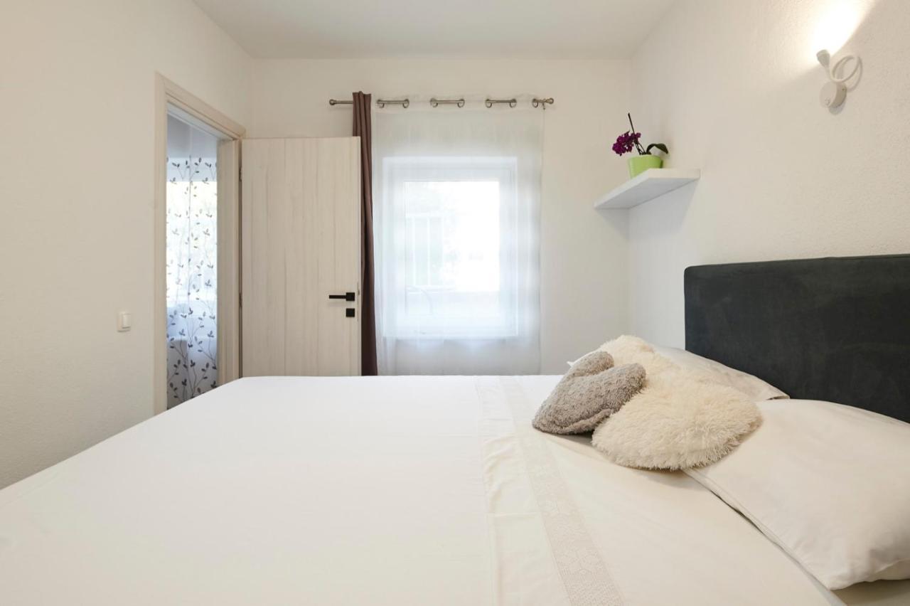 Apartment Josip Ciovo Трогир Екстериор снимка